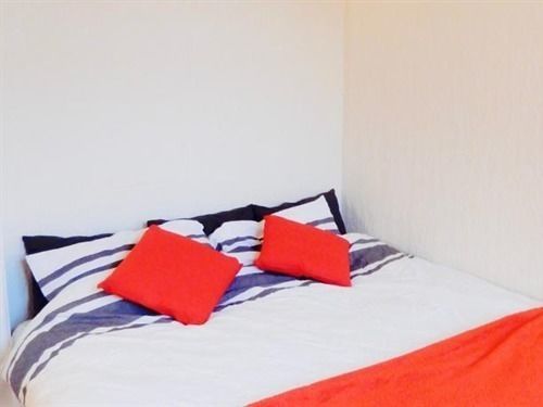 One Bedroom Apartment By Klass Living Serviced Accommodation Bellshill - Elmbank Street Apartment 外观 照片